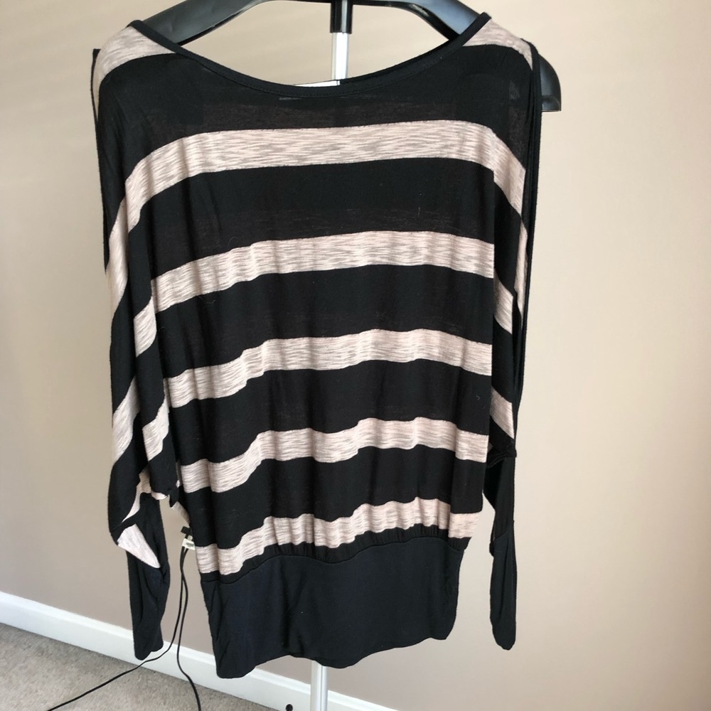 Slit sleeve float top